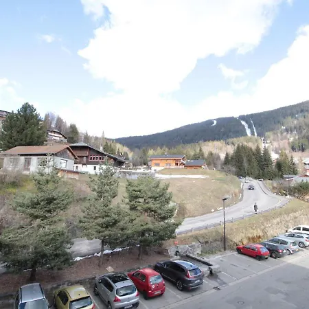 Apartment 4 Pers, Centre Village, 450m Telecabine, Balcon, Casier A Skis, Animaux Acceptes - Fr-1-572-211