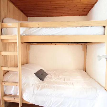 Apartment 4 Pers, Centre Village, 450m Telecabine, Balcon, Casier A Skis, Animaux Acceptes *